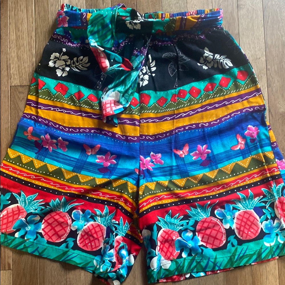 Vintage Authentics Tropical Patterned Shorts